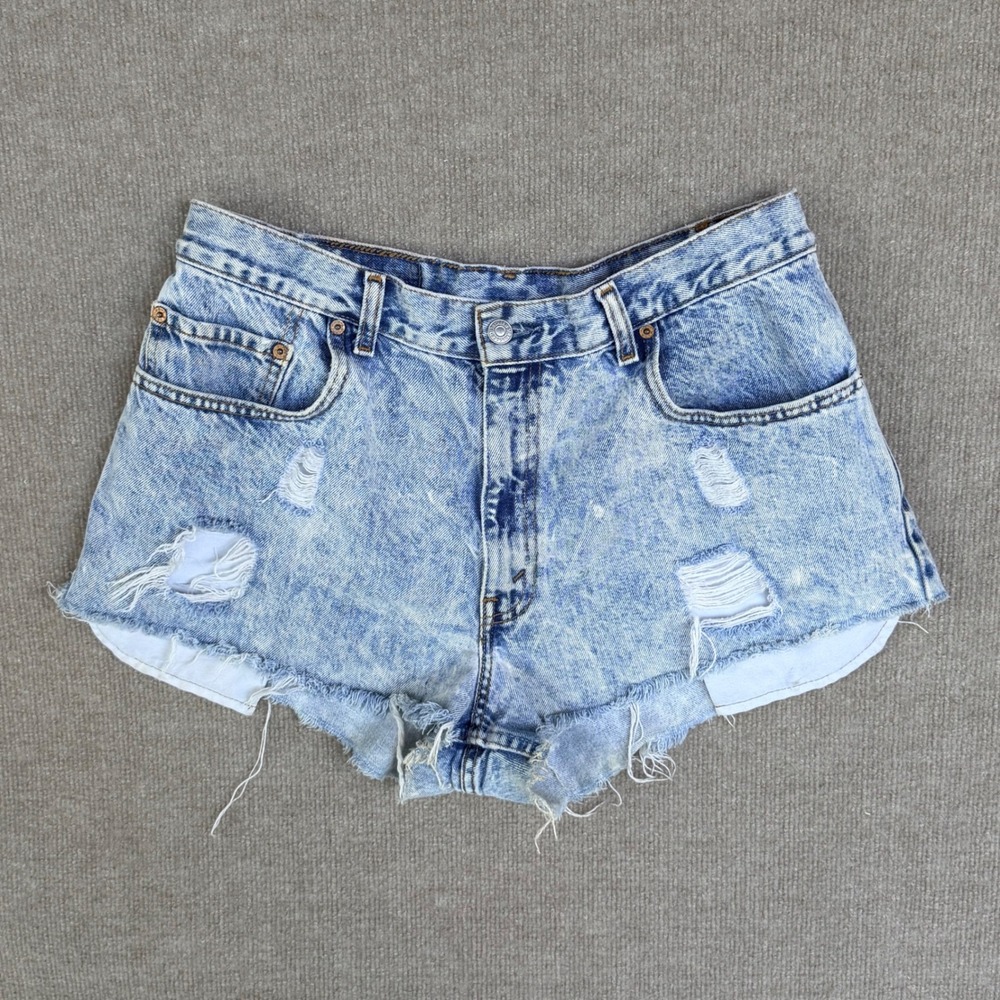 Vintage Levis 560 Acid Wash‎ Distressed Denim Cut Off Shorts High Waisted W34